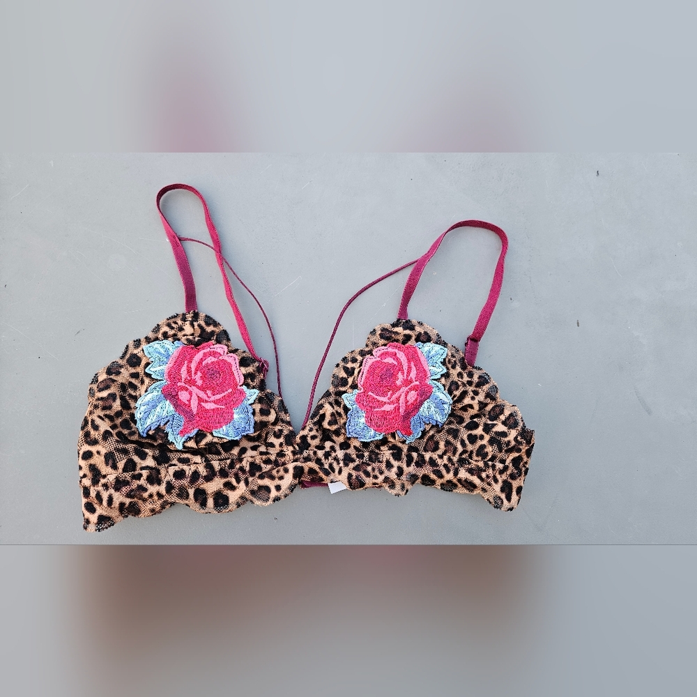 Victoria Secret PINK Leopard Print Rose Embroidered Bra